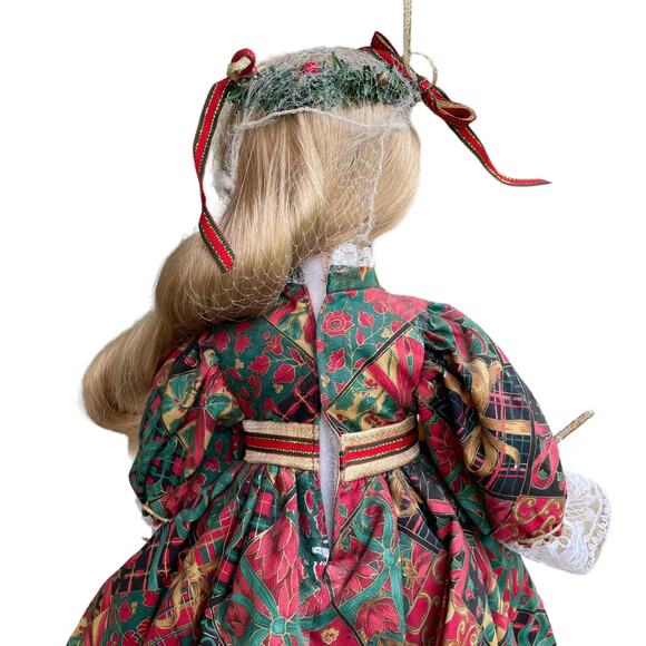 Heritage Signature Collection Christmas Porcelain Doll Nicole Vtg 1998 #30018 - Picture 8 of 14